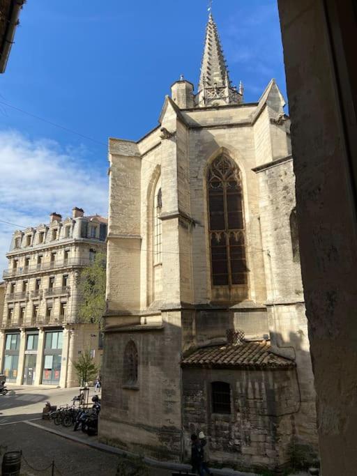 Appartement Avec Ventilateurs Proche Du Palais Des Papes Avinhão Exterior foto